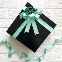Siyah Hediye Kutusu (30 x 30 x 10 cm) Açık Mint Tasarım