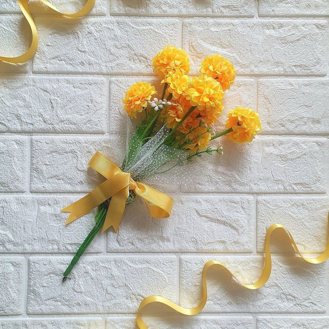 Sarı Yapay Çiçek Buketi