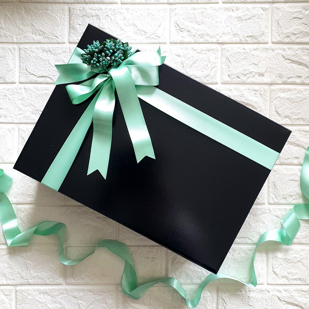Siyah Hediye Kutusu - Mint Tasarım (35 x 25 x 12 cm)